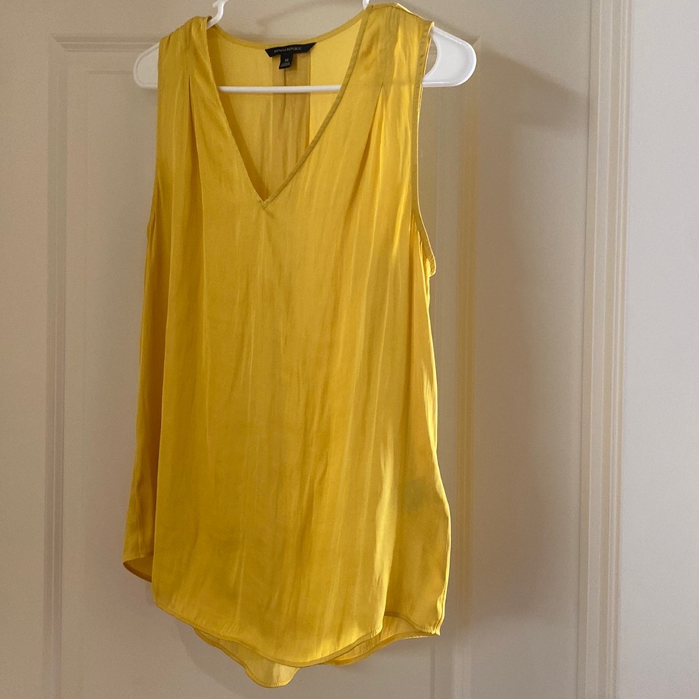 Golden Banana Republic Sleeveless Top